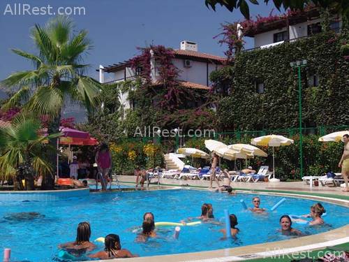 Club Titan Hotel 21